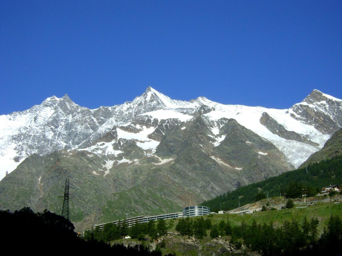 Camping Schonblick Im Saas-Tal Hotel Buitenkant foto